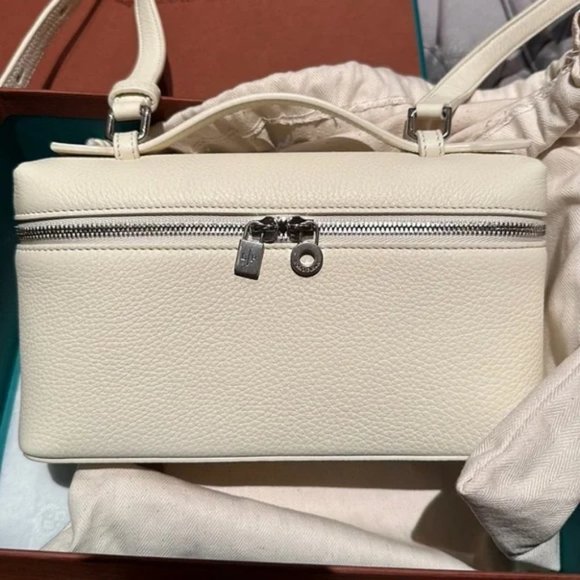 Loro Piana L19 - Picture 1 of 5